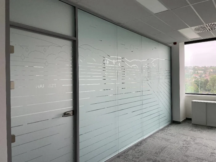 rapidnyomda-epuletuveg-foliazas-1